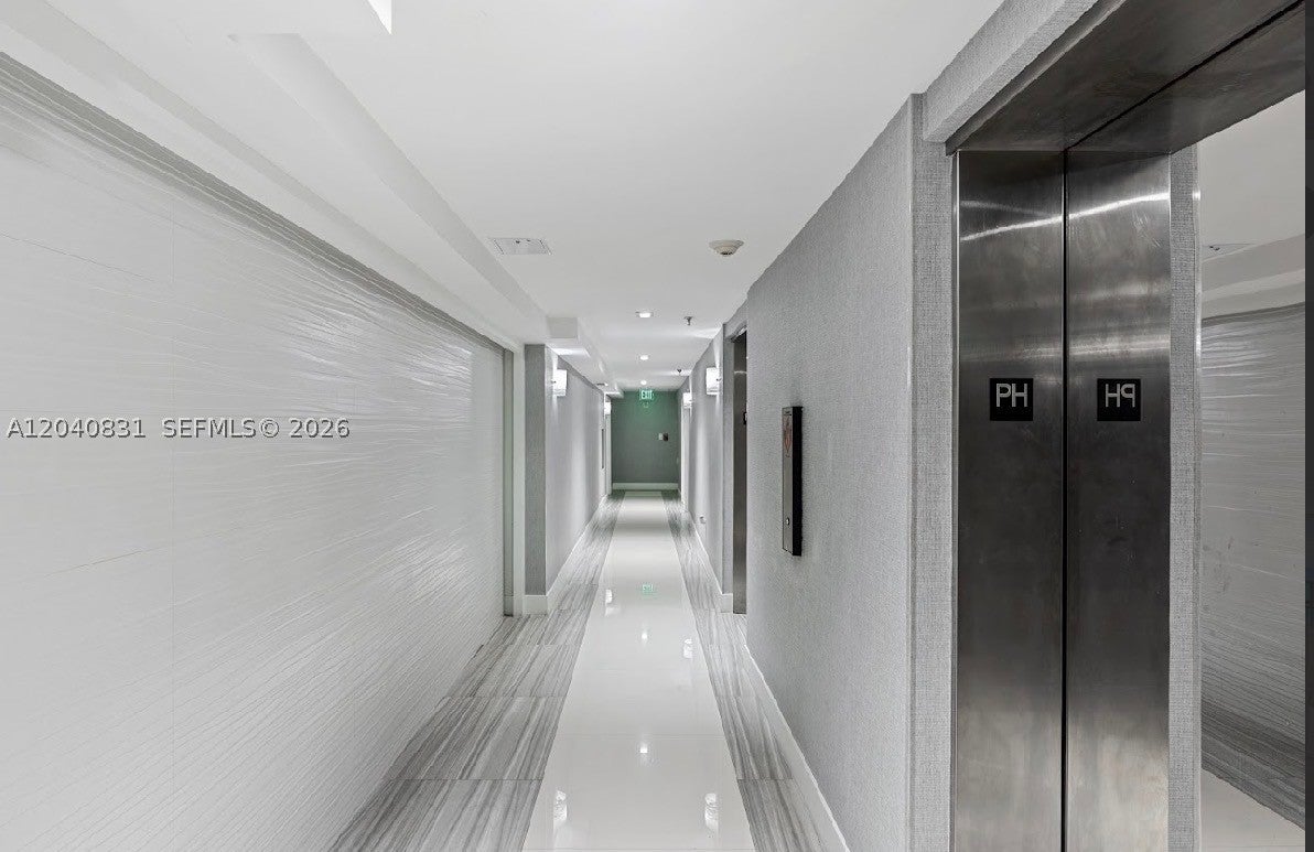 2457 Collins Ave 1603