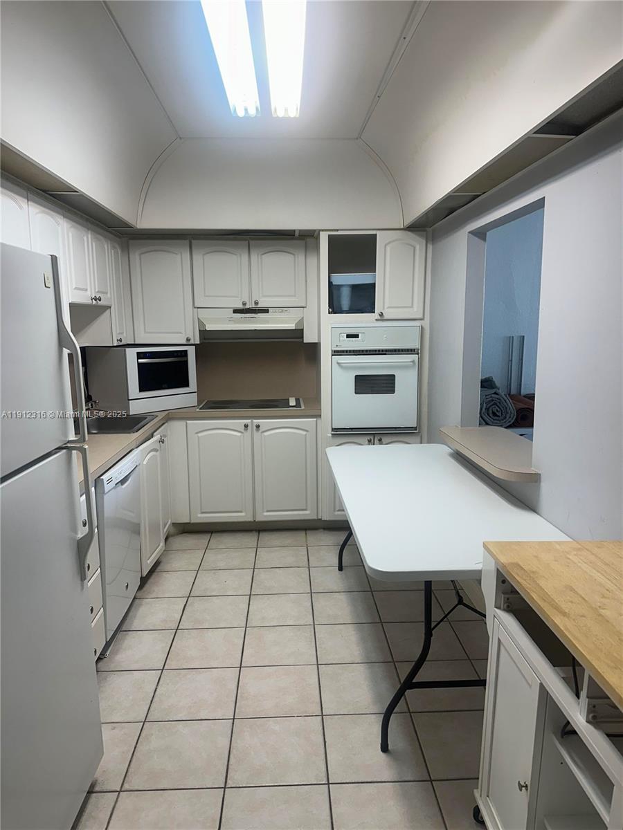 OCEANVIEW BUILDING A COND - Residential