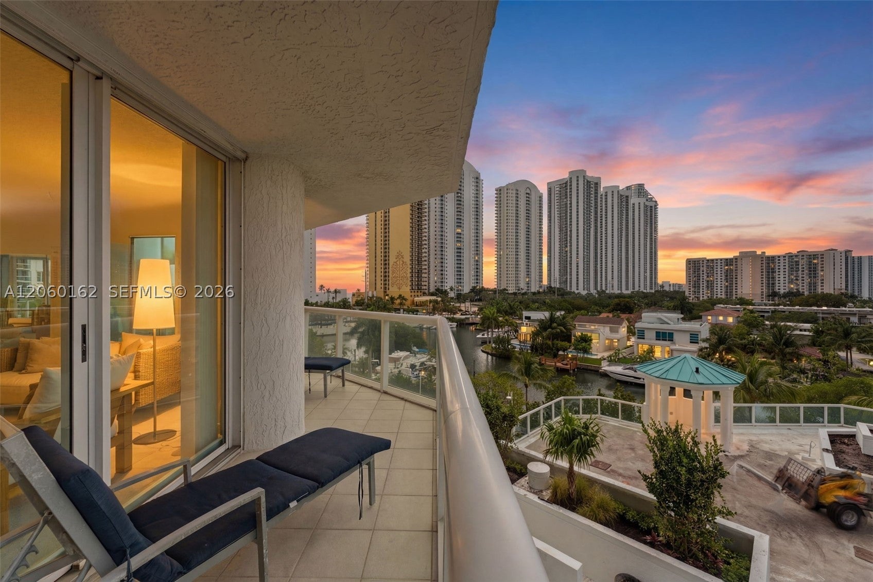 16400 Collins Ave 544
