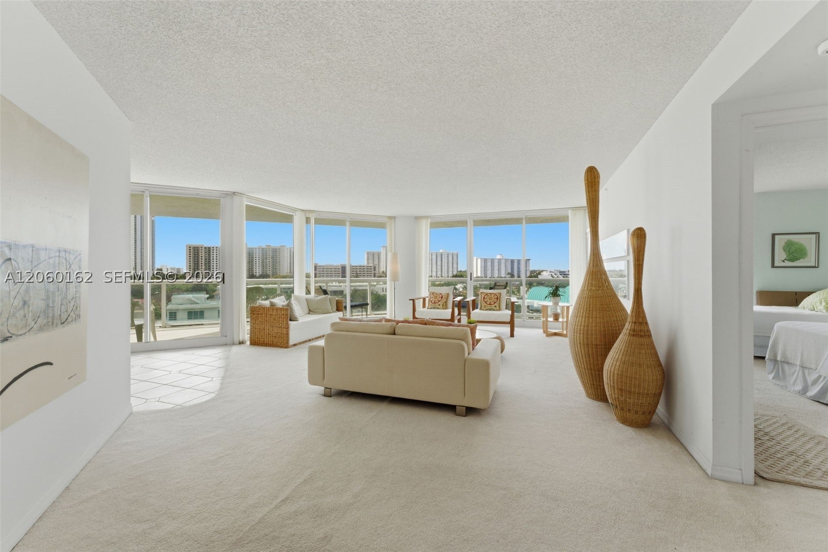 16400 Collins Ave 544
