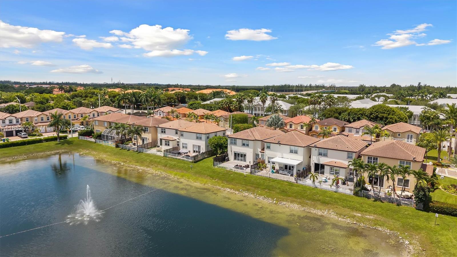 DORAL ISLES NORTH SEC ONE - Residential