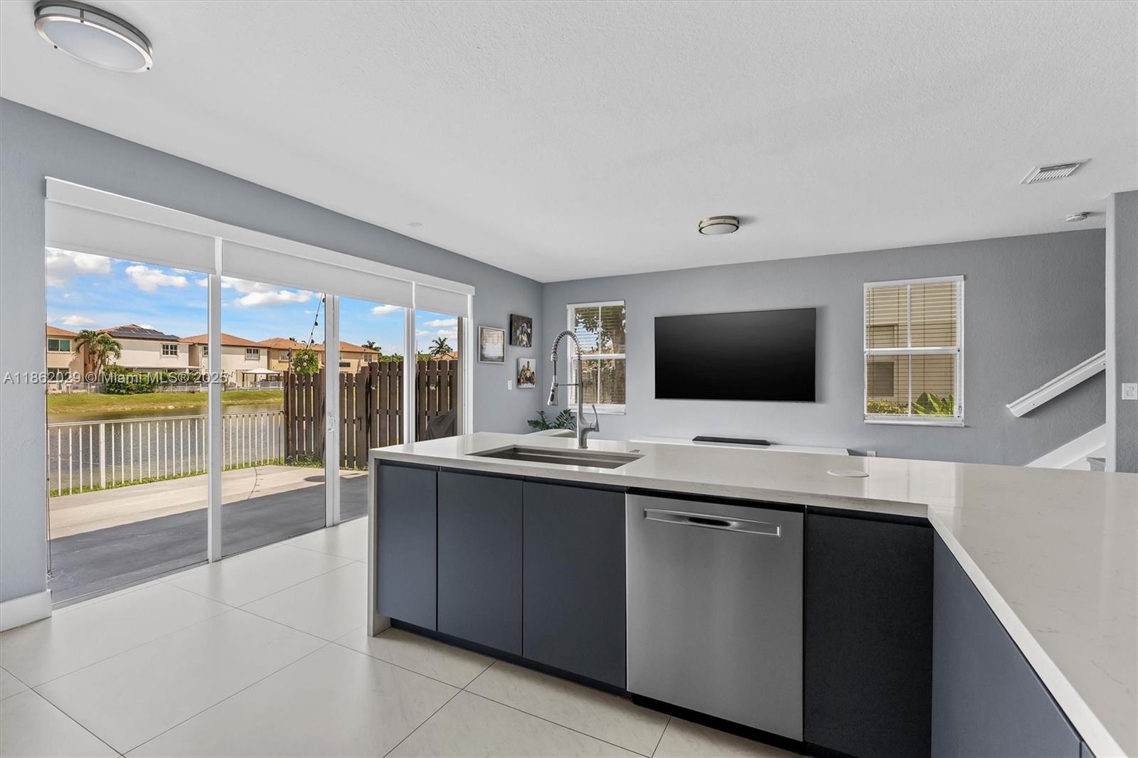 DORAL ISLES NORTH SEC ONE - Residential