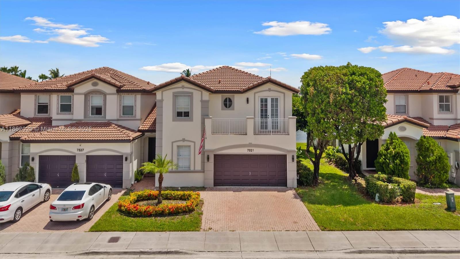 DORAL ISLES NORTH SEC ONE - Residential