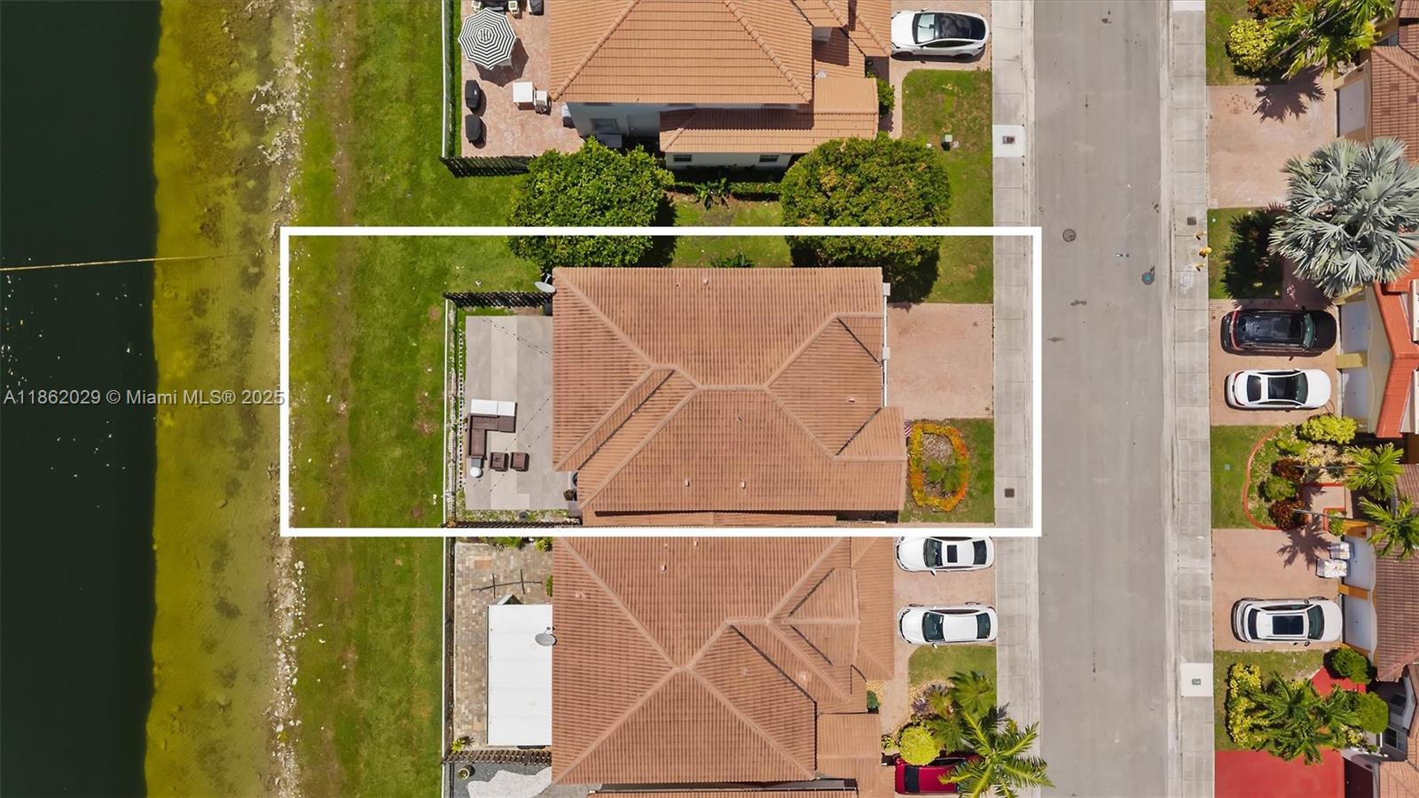 DORAL ISLES NORTH SEC ONE - Residential