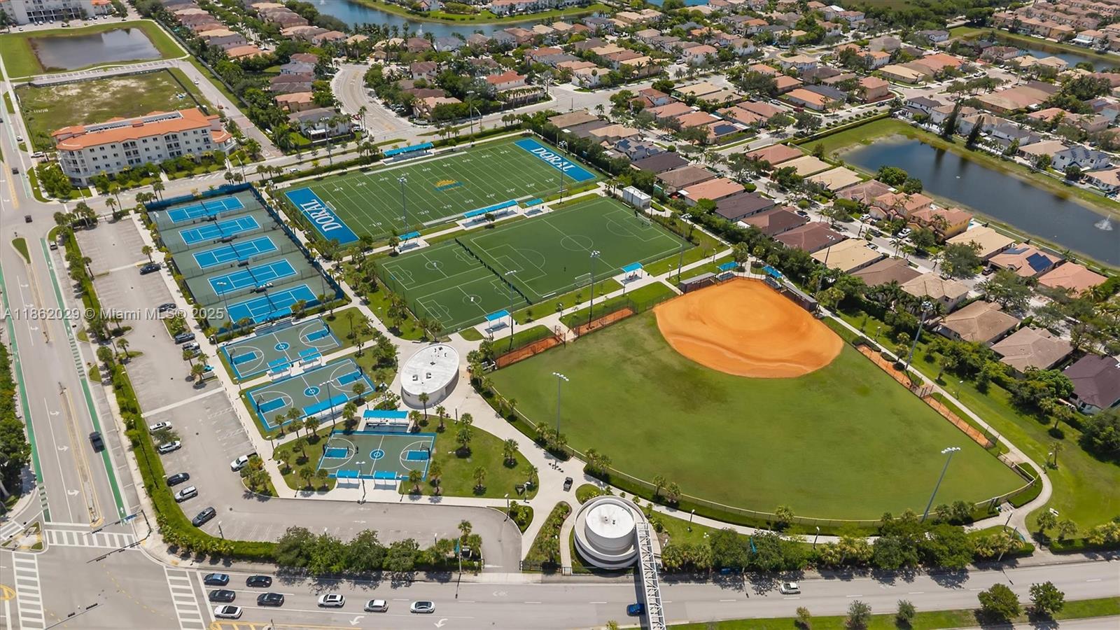 DORAL ISLES NORTH SEC ONE - Residential