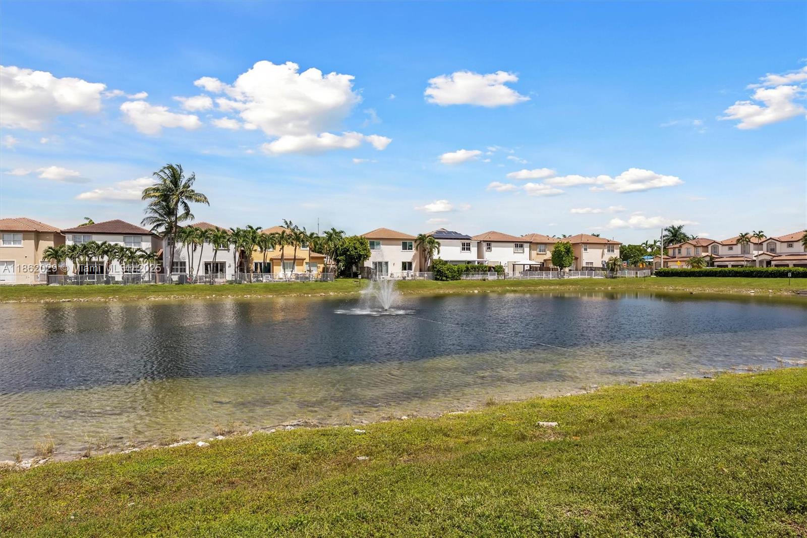 DORAL ISLES NORTH SEC ONE - Residential