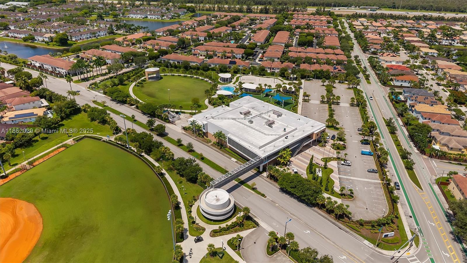 DORAL ISLES NORTH SEC ONE - Residential