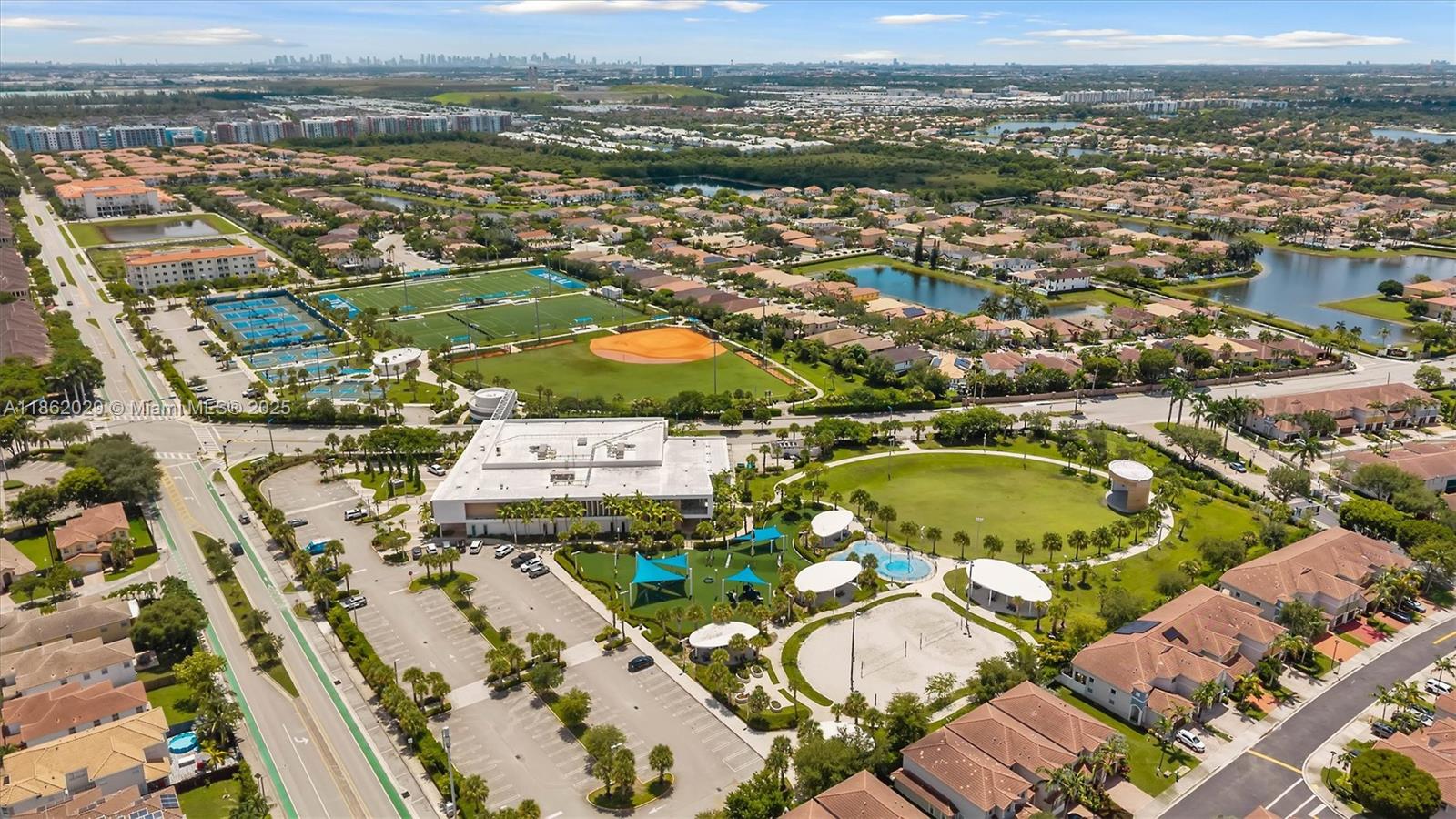 DORAL ISLES NORTH SEC ONE - Residential