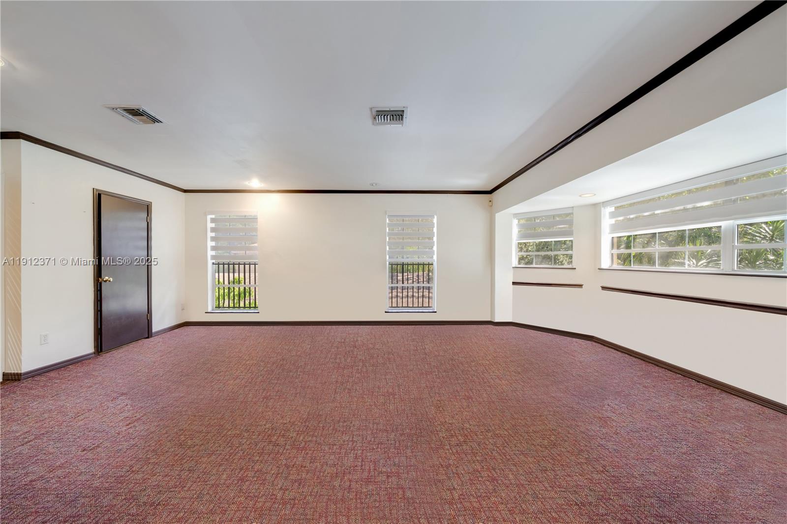 H R PEACOCKS SUB PENT HOM - Residential