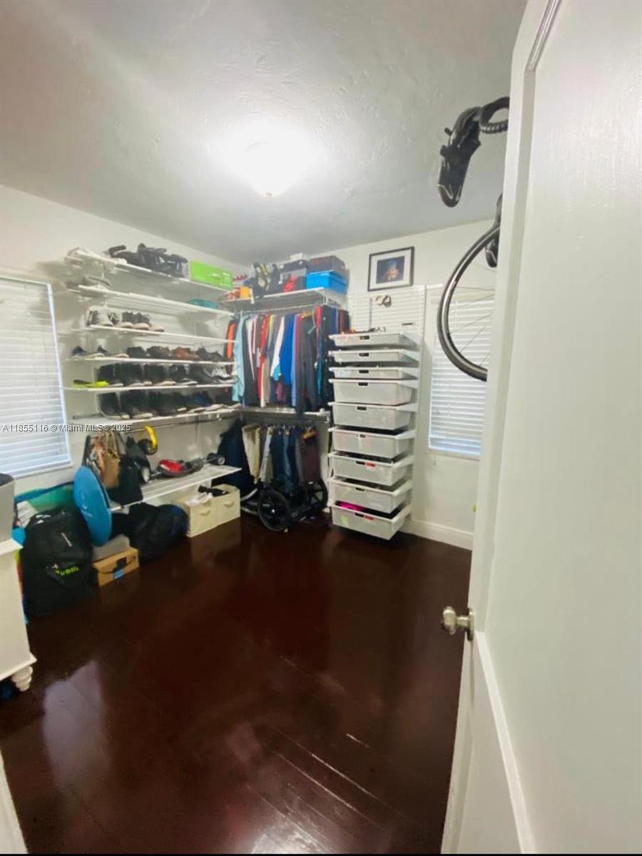 CORAL GABLES FLAGLER STRE - Residential