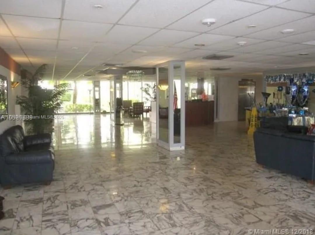 4400 Hillcres Dr 215-B
