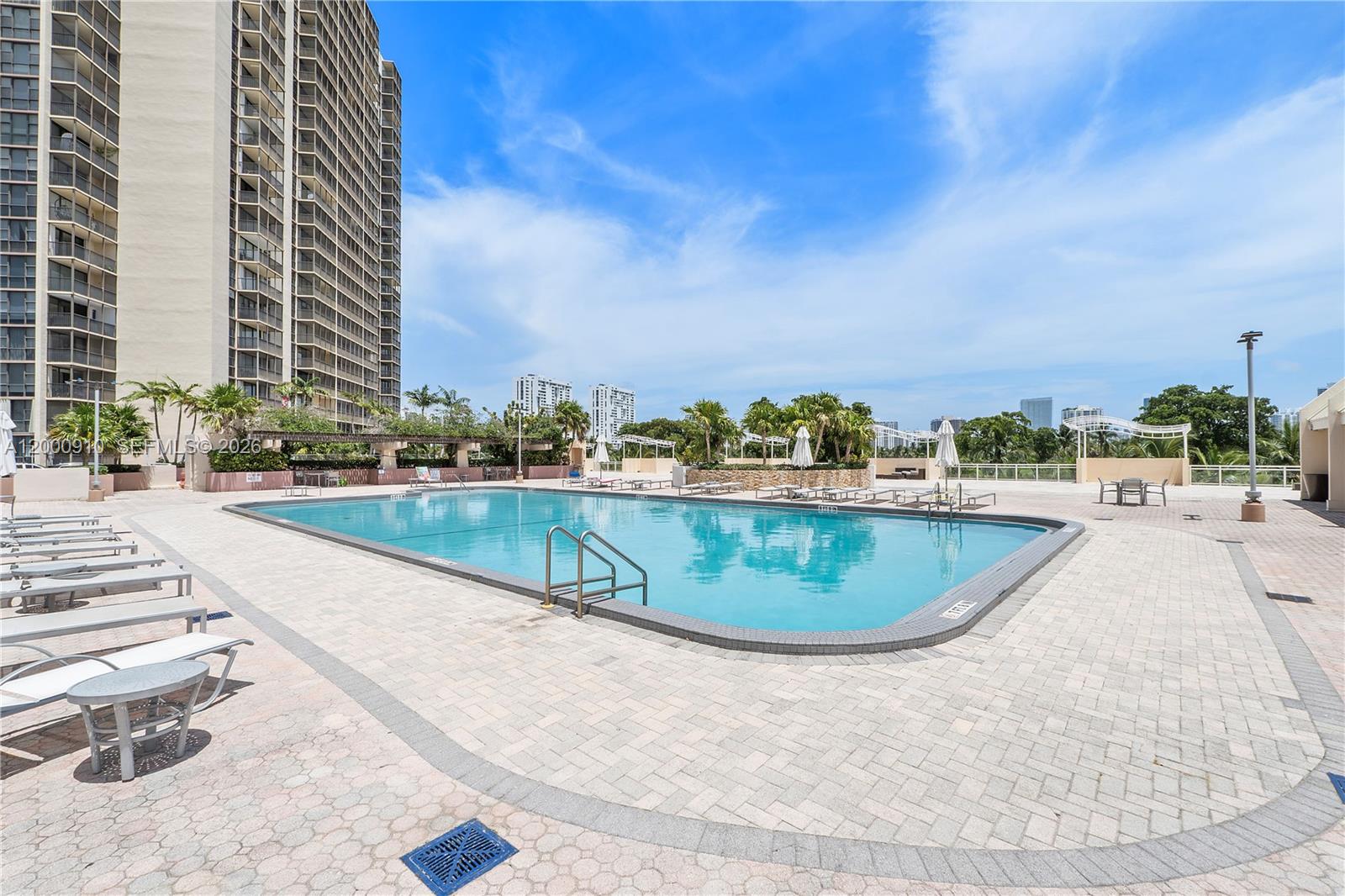CORONADO CONDO - TOWER II - Residential