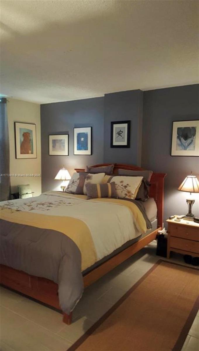 ROYAL PARK CONDO - Residential