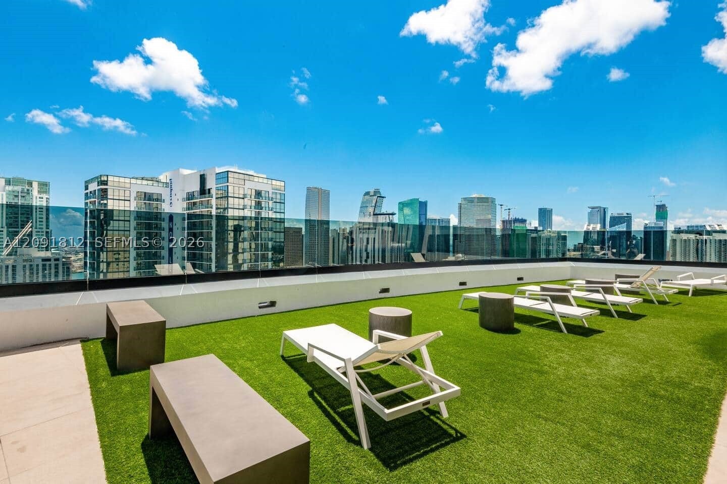 225 2nd St 3102