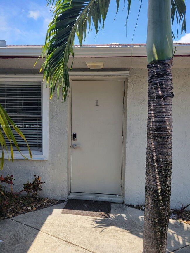 Rental Property at 740 Sw 2nd St 1-4, Fort Lauderdale, Broward County, Florida - Bedrooms: 1 
Bathrooms: 1  - $1,750 MO.