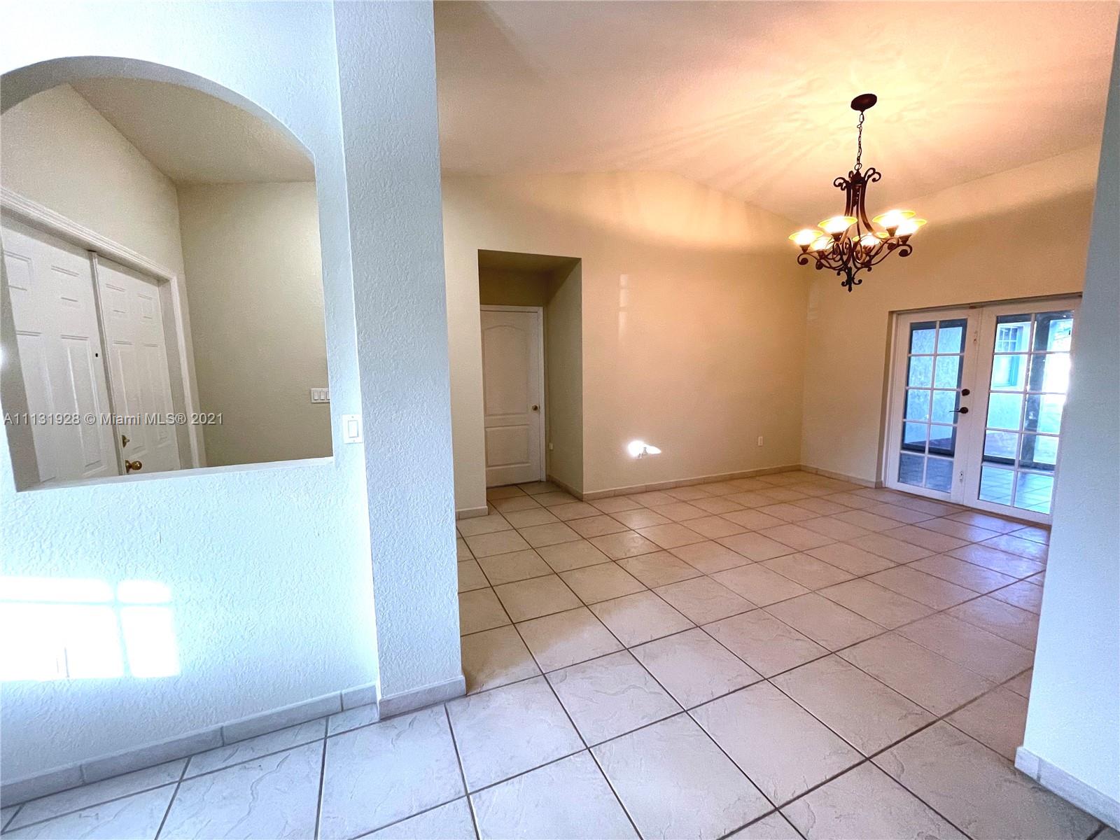 UNIVERSITY PARK WEST SEC - Residential Lease