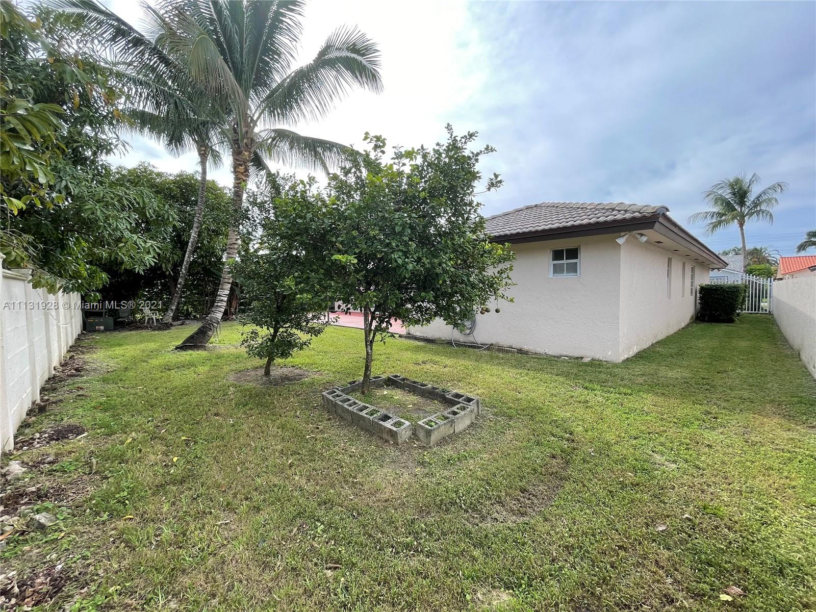 UNIVERSITY PARK WEST SEC - Residential Lease