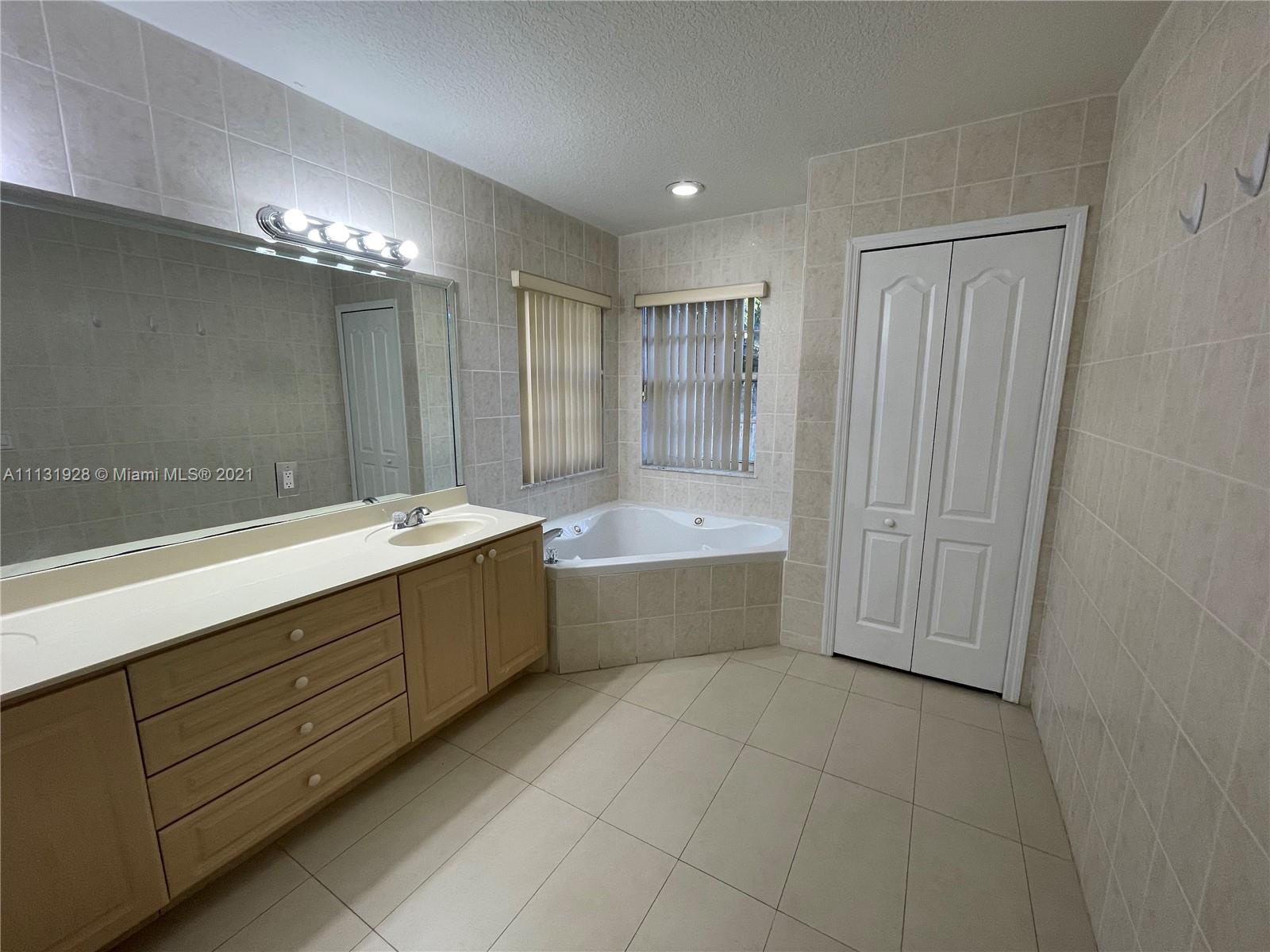 UNIVERSITY PARK WEST SEC - Residential Lease