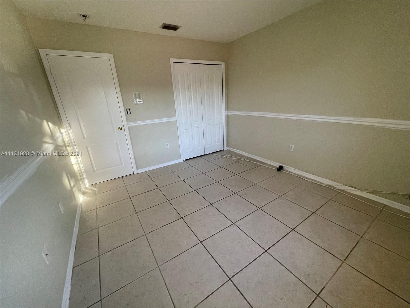 UNIVERSITY PARK WEST SEC - Residential Lease