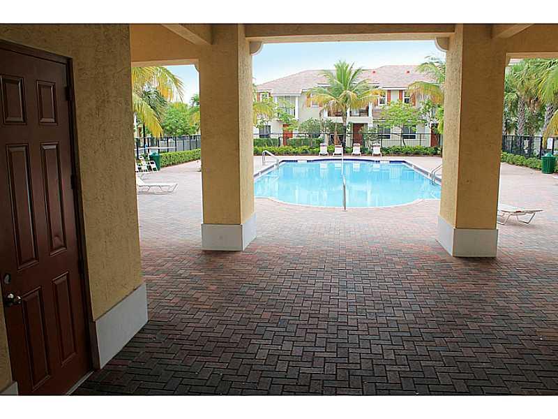 PALOMA LAKES CONDO NO 1 - Residential Lease