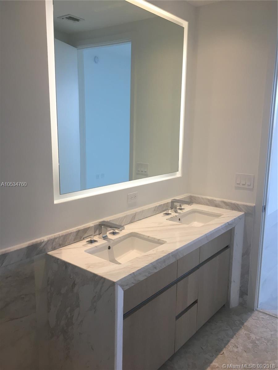 CLUB RESIDENCES AT PARK G - Residential Lease