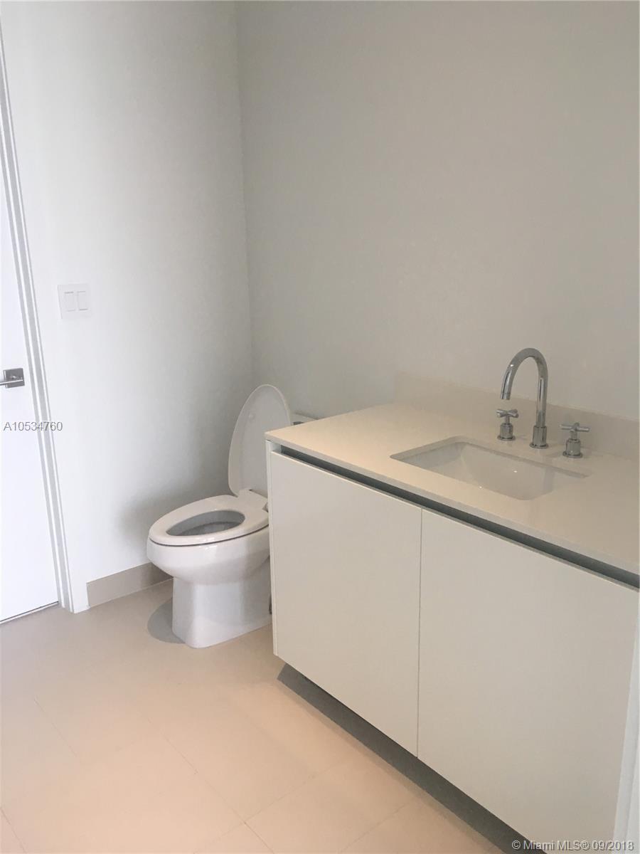 CLUB RESIDENCES AT PARK G - Residential Lease