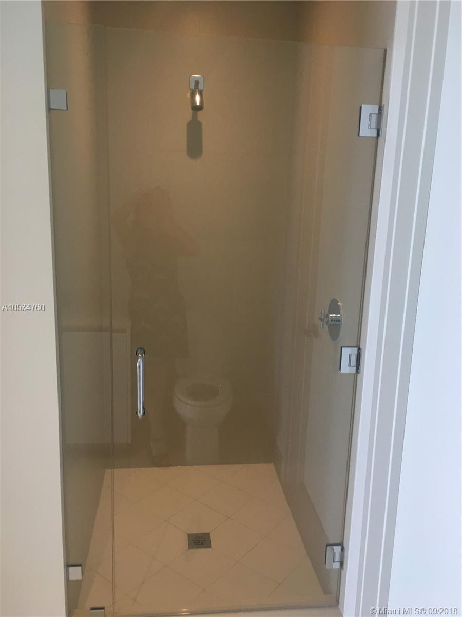 CLUB RESIDENCES AT PARK G - Residential Lease