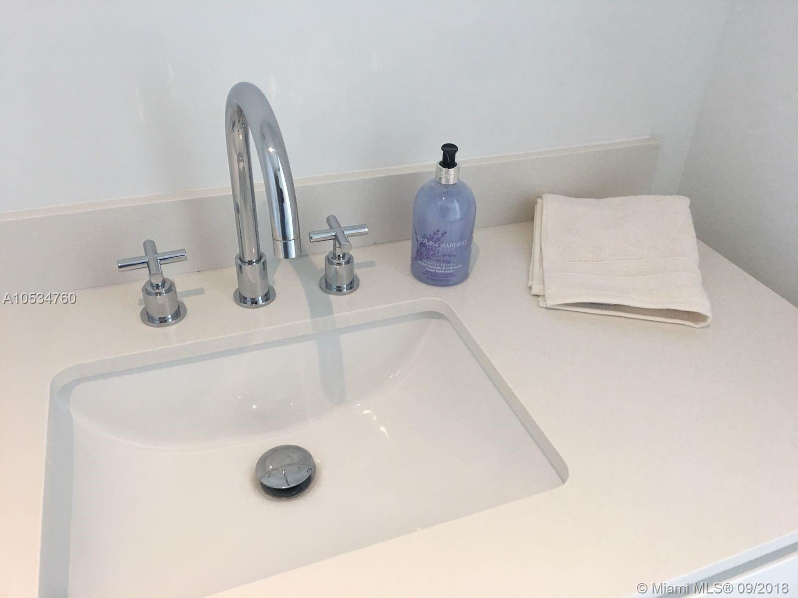 CLUB RESIDENCES AT PARK G - Residential Lease