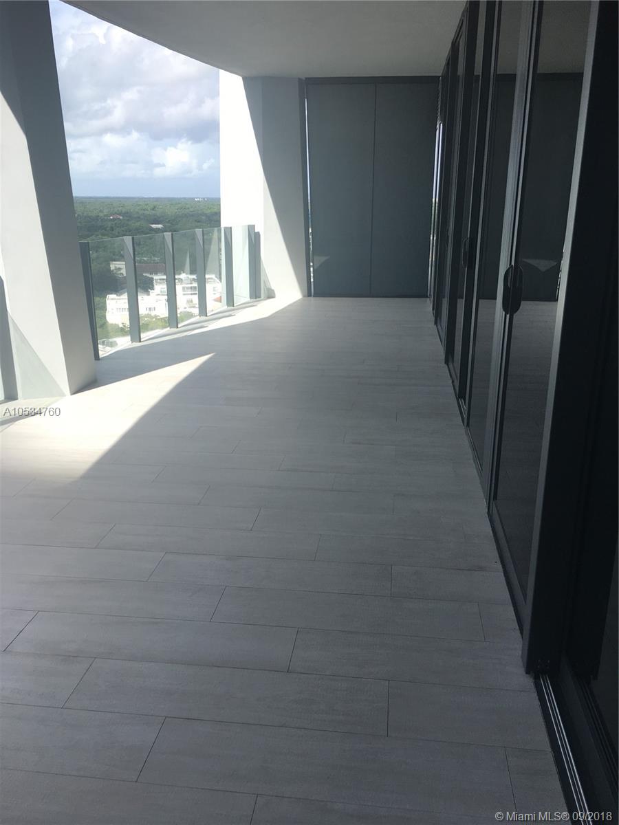 CLUB RESIDENCES AT PARK G - Residential Lease