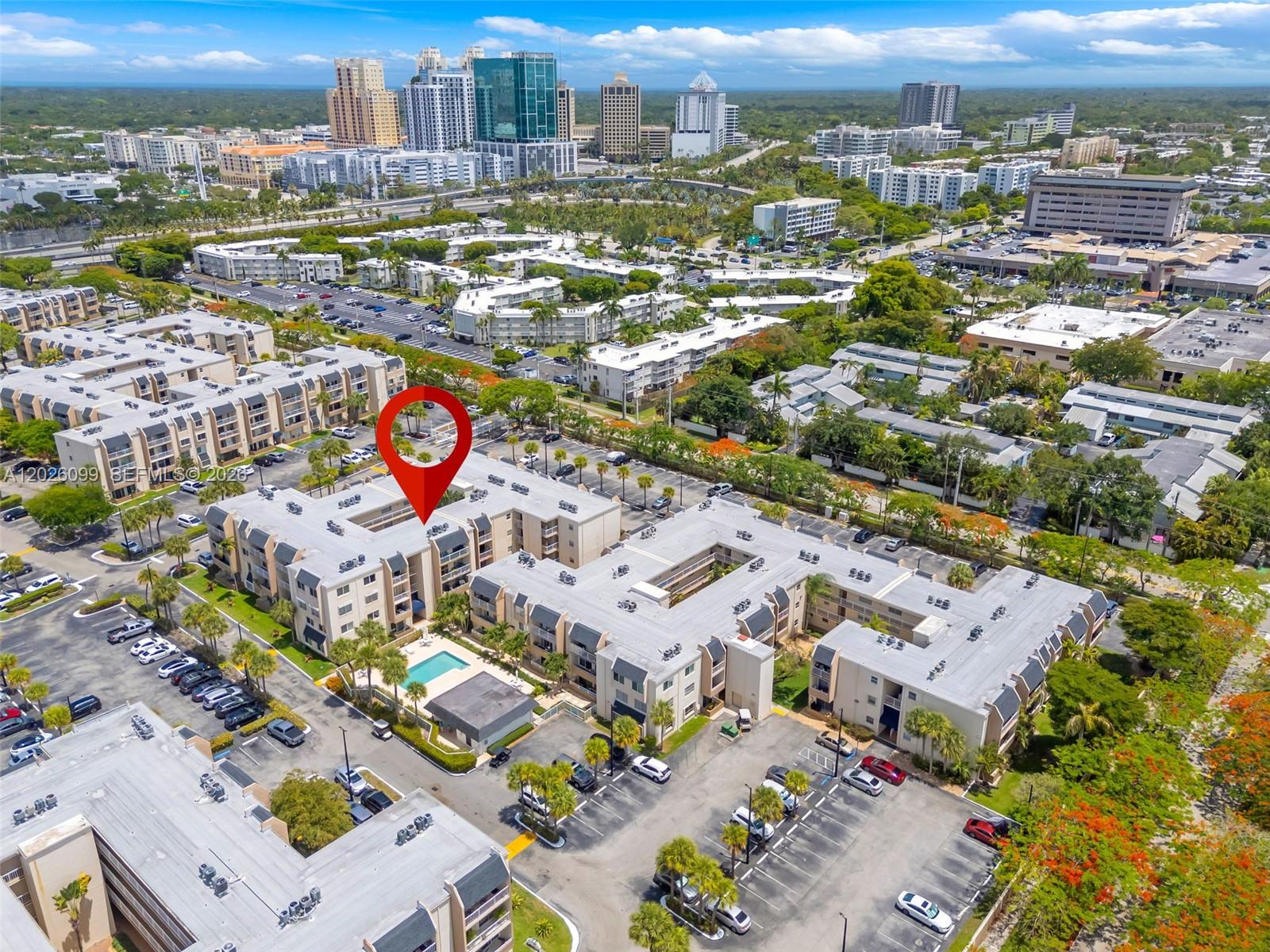 KINGS CREEK SO CONDO - Residential