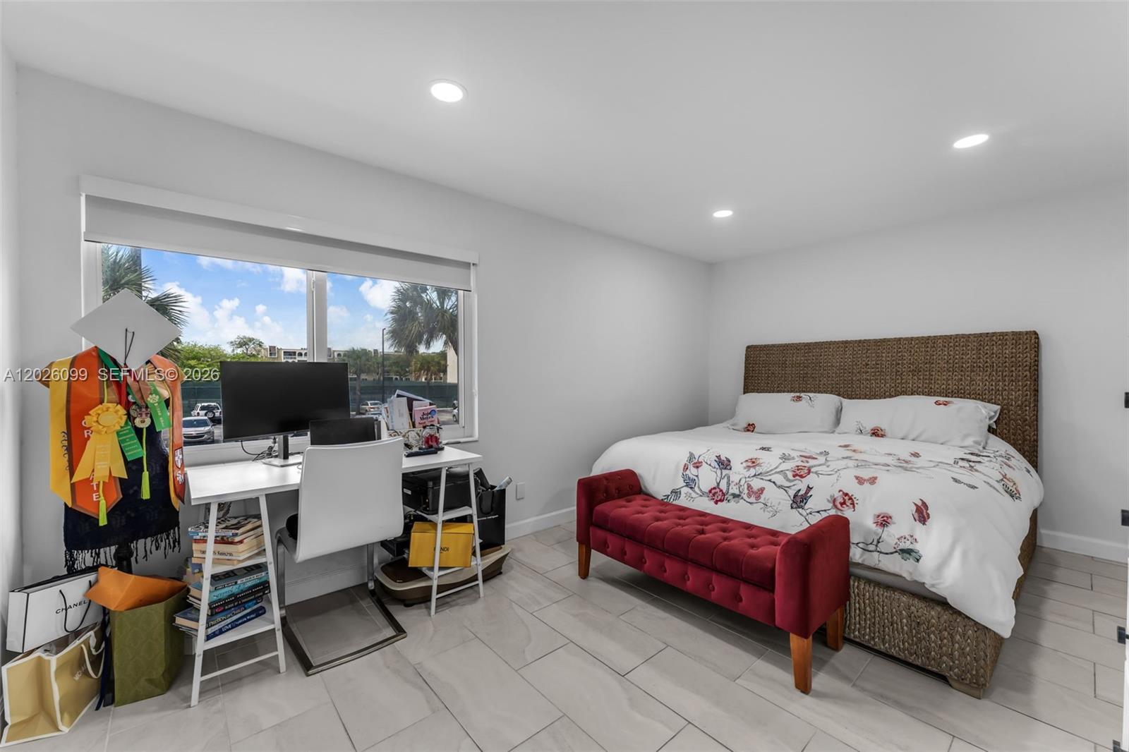 KINGS CREEK SO CONDO - Residential