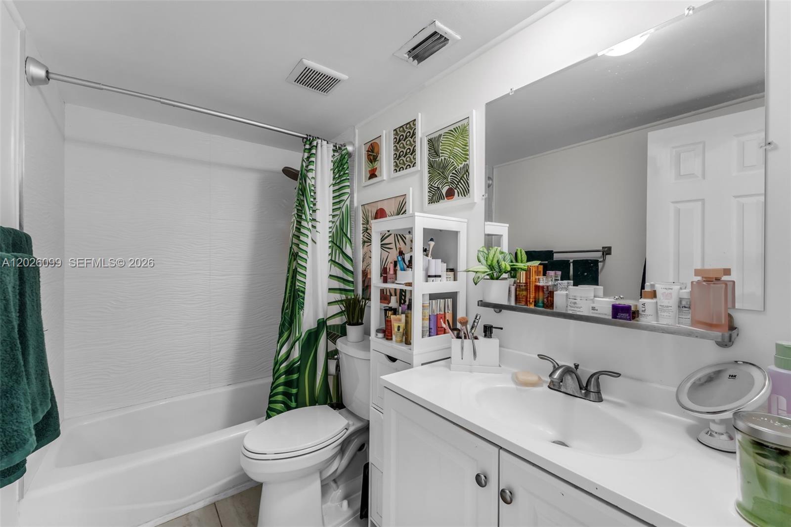 KINGS CREEK SO CONDO - Residential