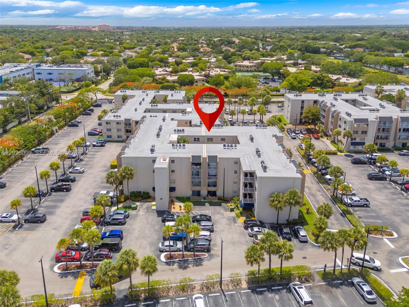 KINGS CREEK SO CONDO - Residential