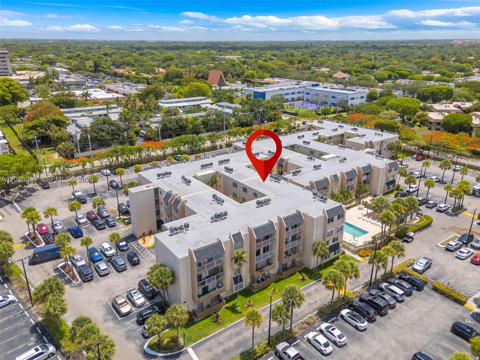 KINGS CREEK SO CONDO - Residential