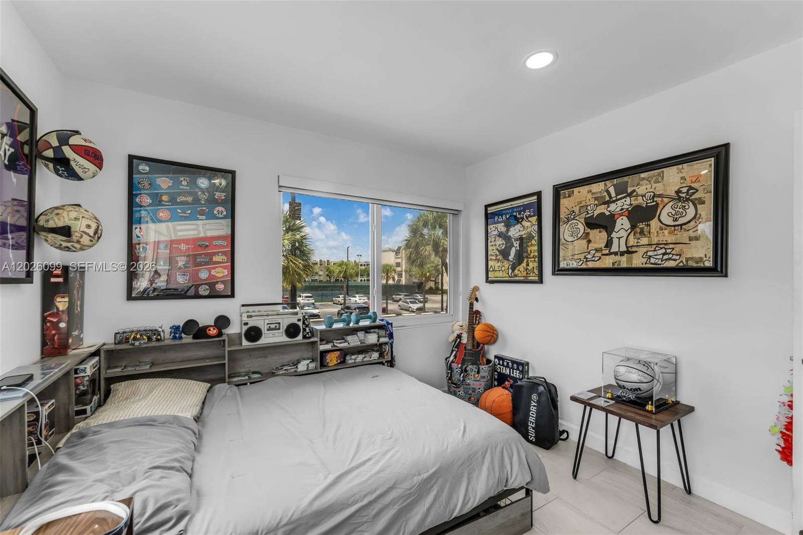 KINGS CREEK SO CONDO - Residential