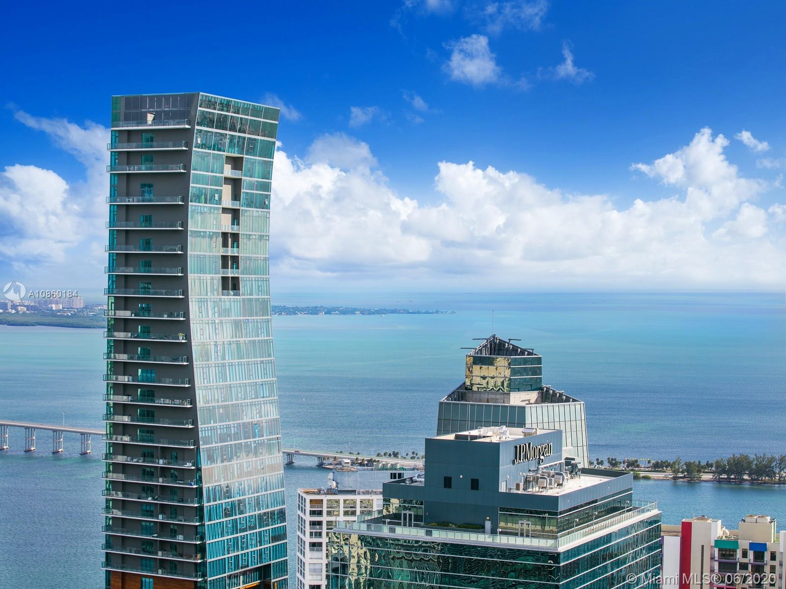SLS BRICKELL - Residential