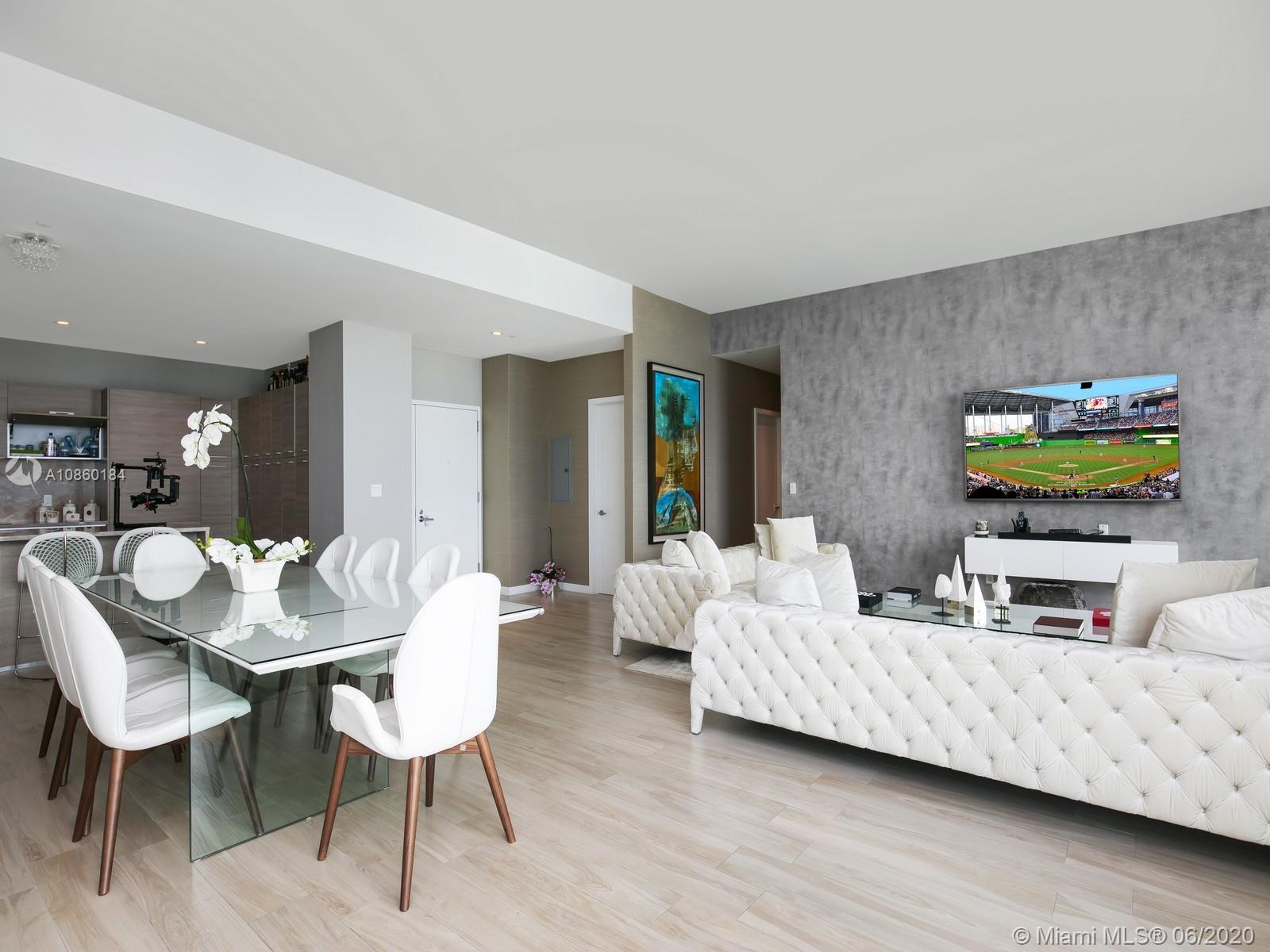 SLS BRICKELL - Residential
