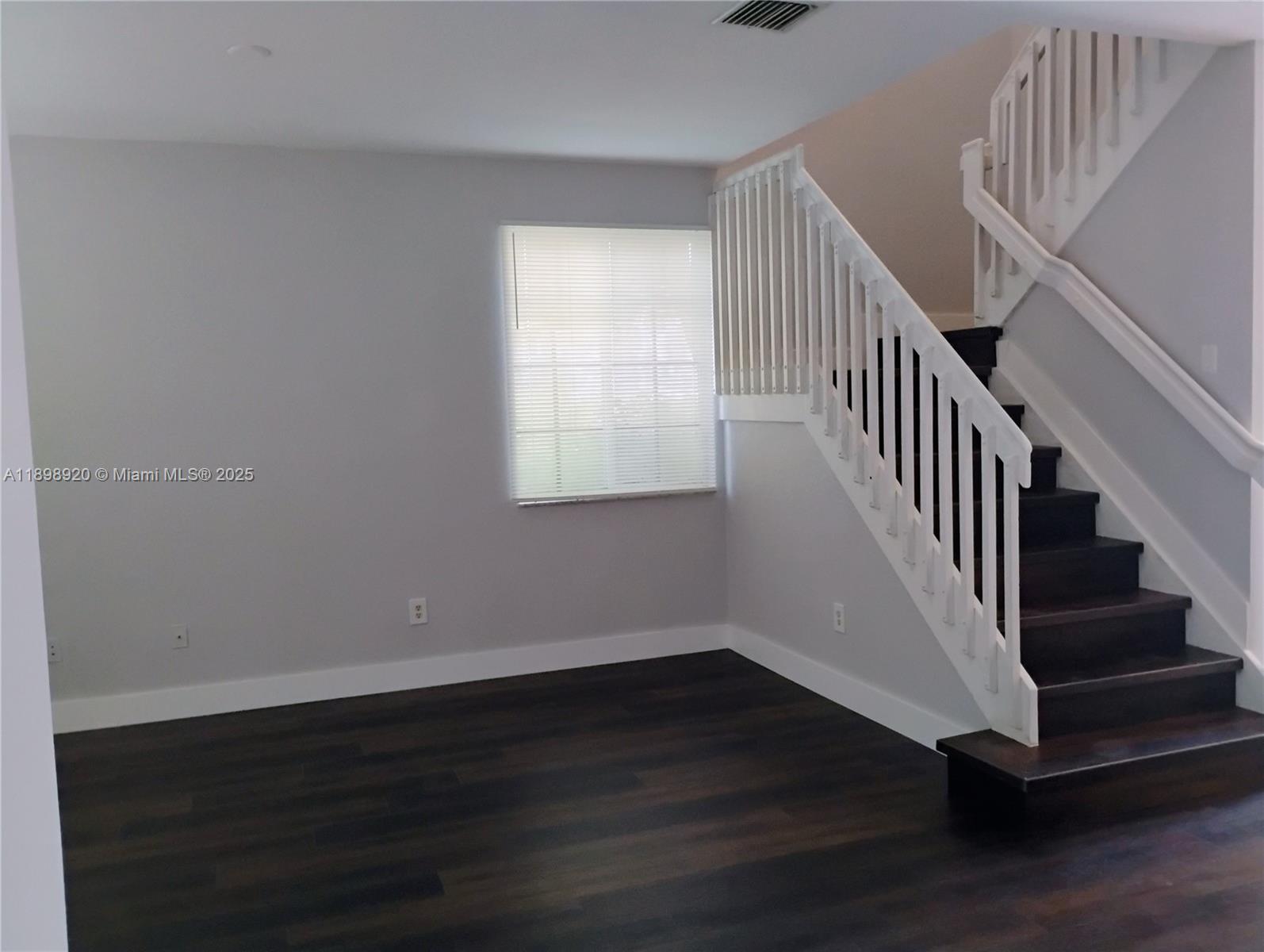 MARSH HARBOUR - Residential Lease