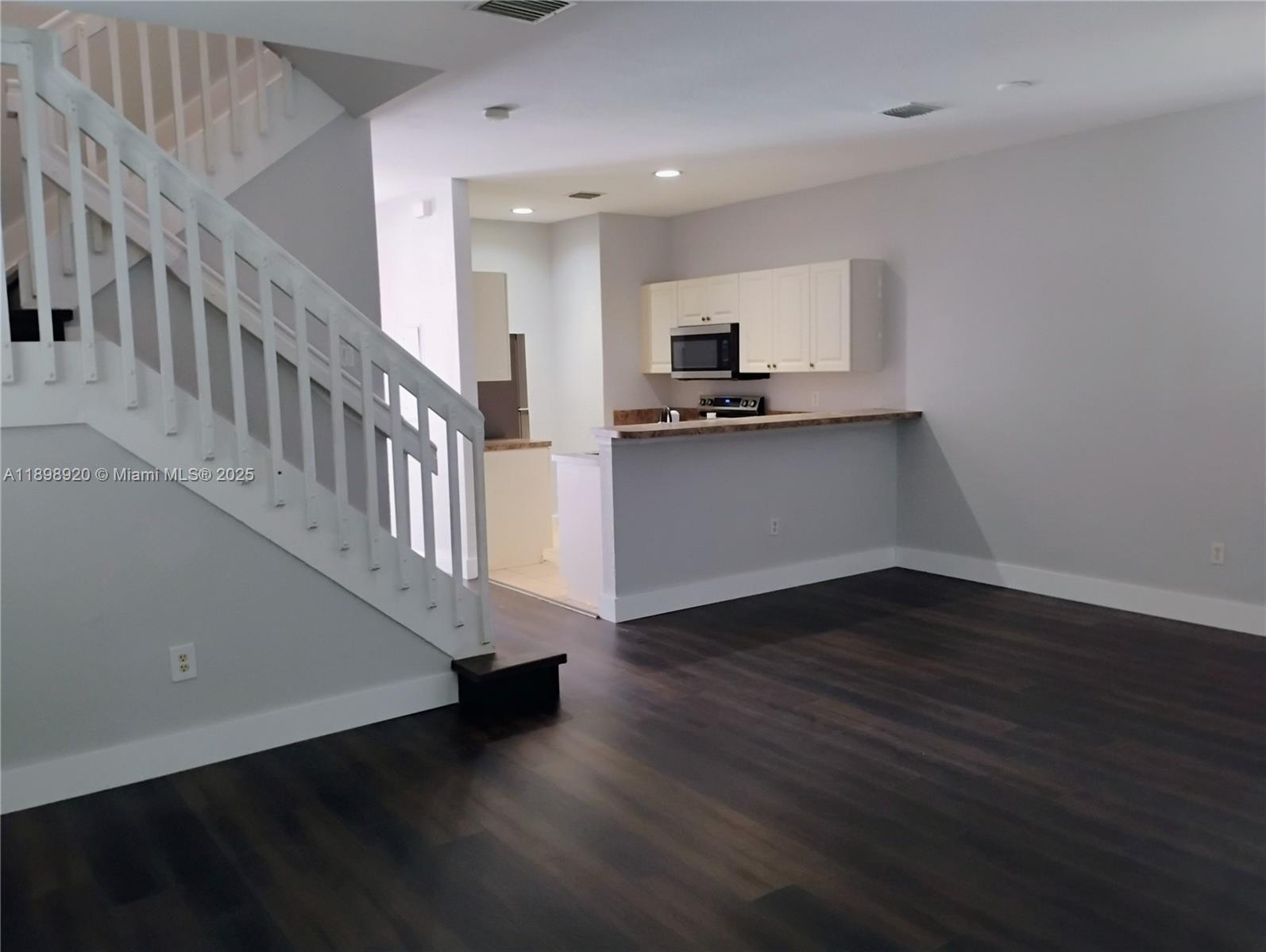 MARSH HARBOUR - Residential Lease