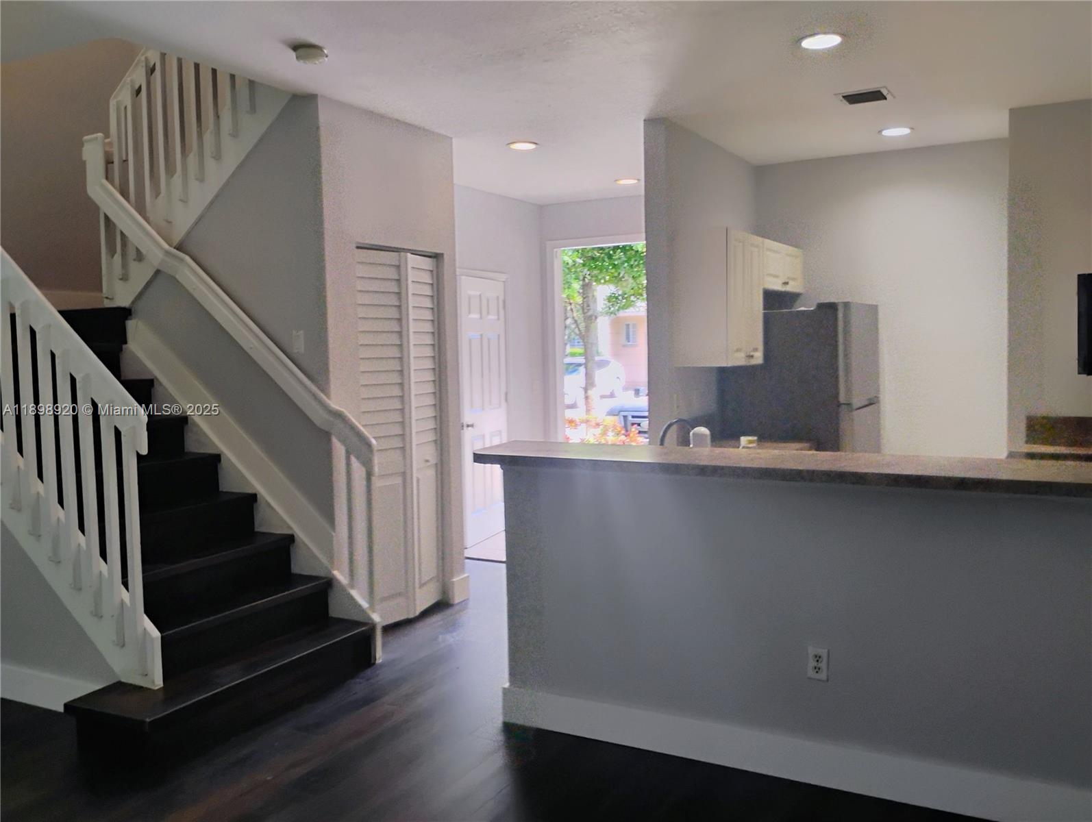 MARSH HARBOUR - Residential Lease
