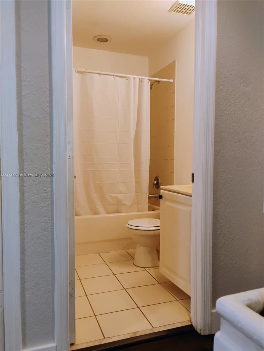 MARSH HARBOUR - Residential Lease