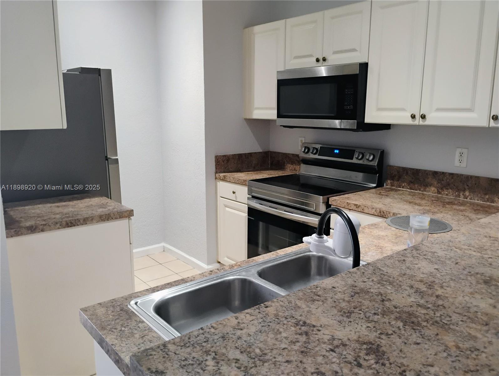 MARSH HARBOUR - Residential Lease