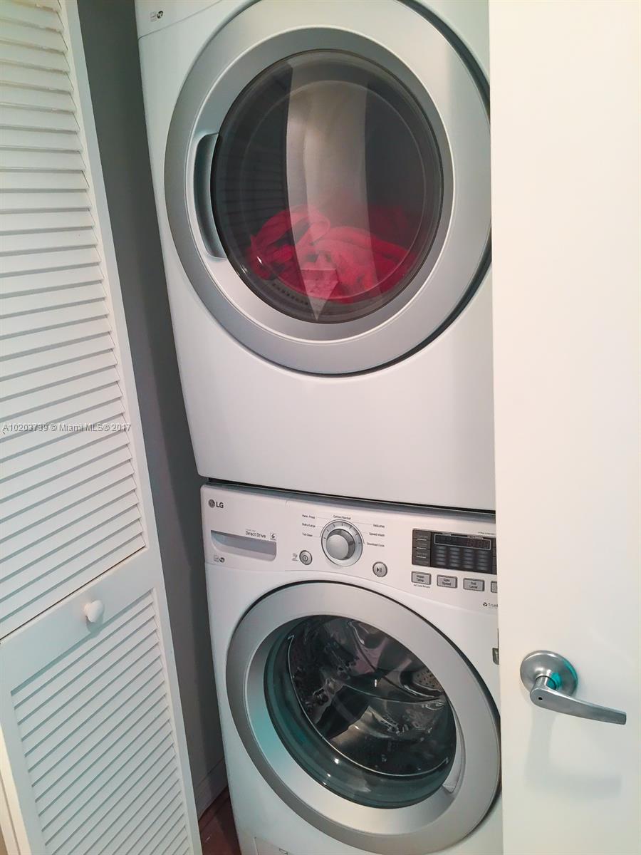 Plaza 901 Brickell Condo - Residential Lease