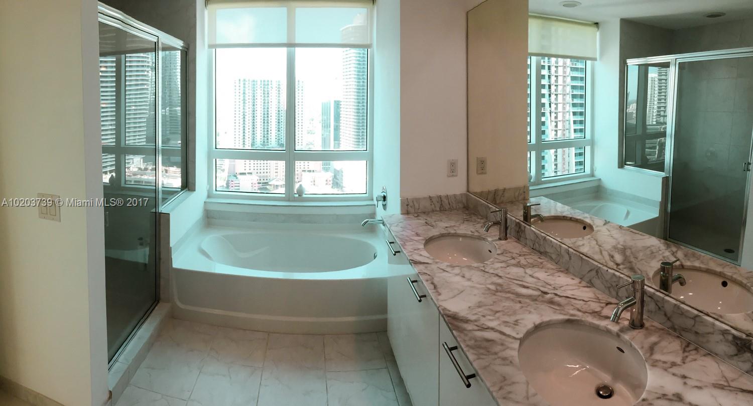 Plaza 901 Brickell Condo - Residential Lease