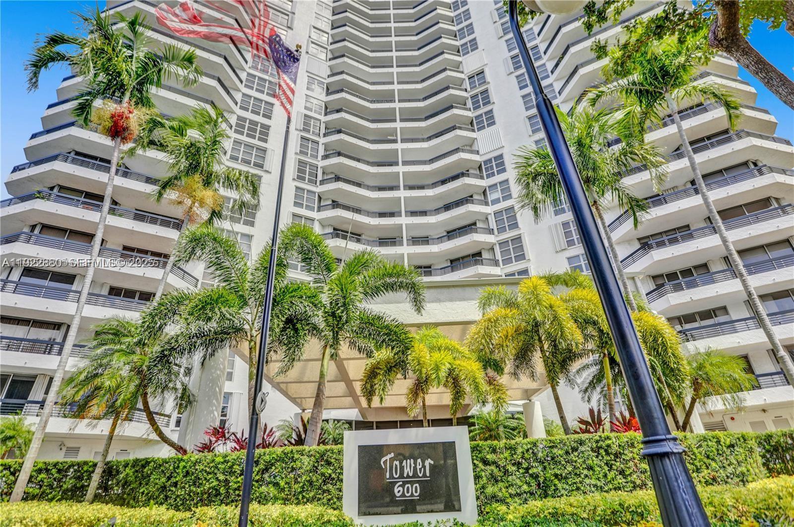 MYSTIC POINTE TOWER 600 C - Residential