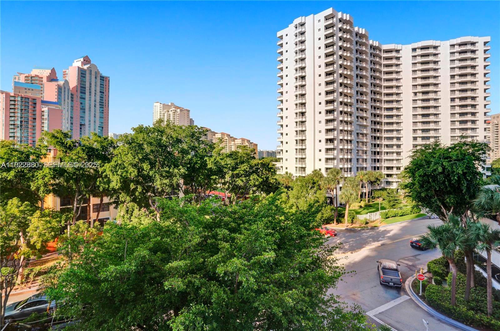 MYSTIC POINTE TOWER 600 C - Residential