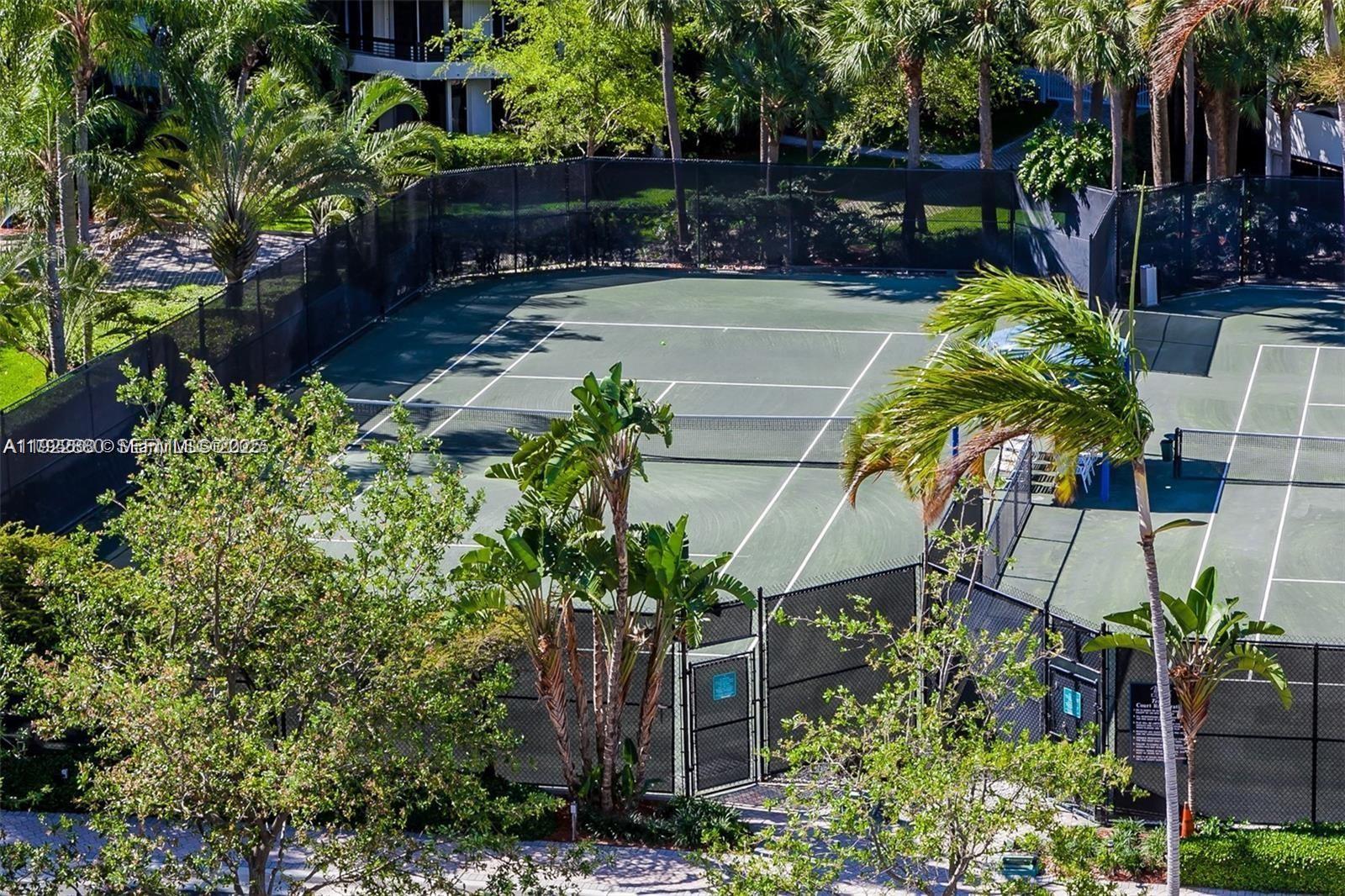 MYSTIC POINTE TOWER 600 C - Residential