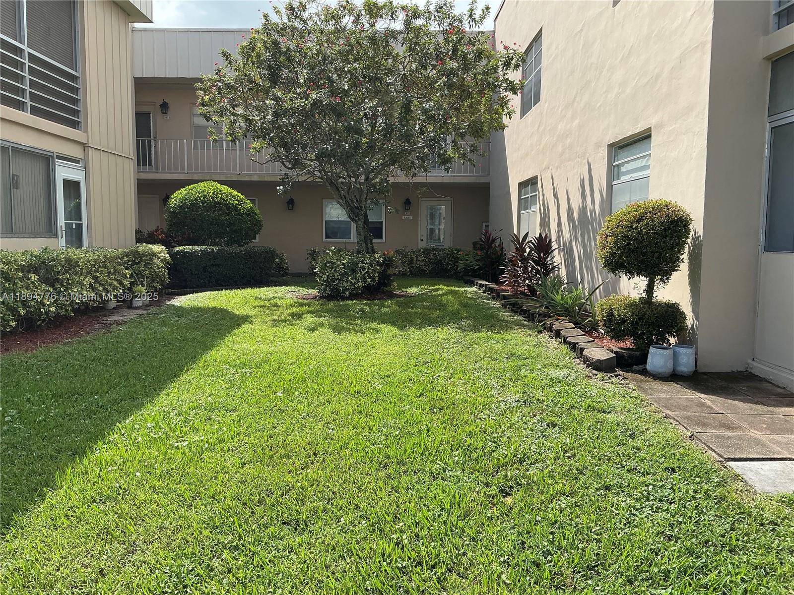 KINGS POINT BURGUNDY COND - Residential