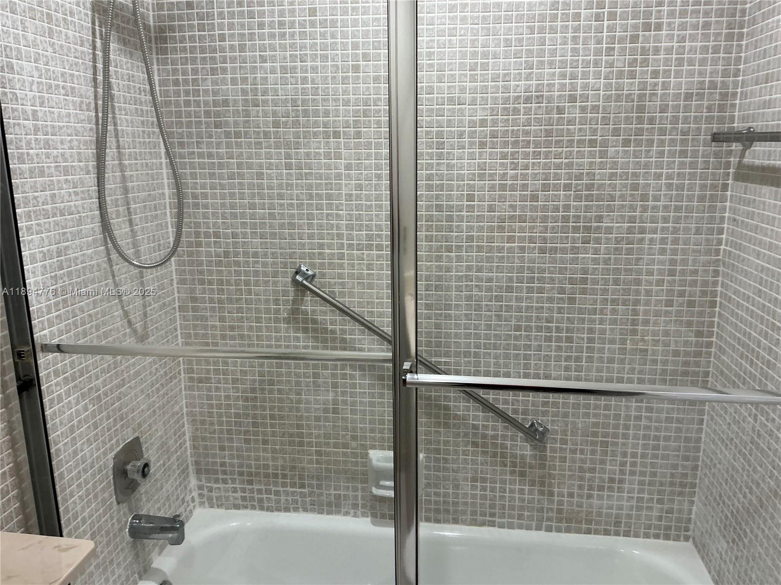 KINGS POINT BURGUNDY COND - Residential