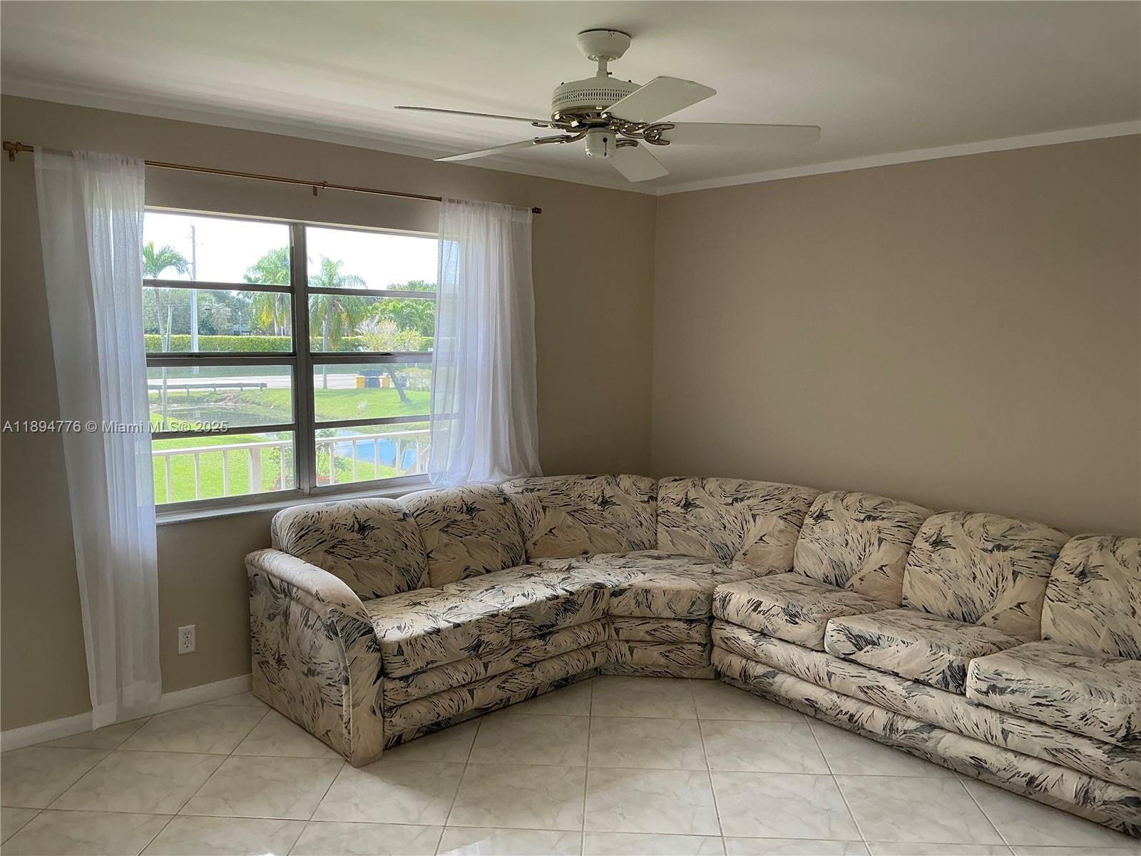 KINGS POINT BURGUNDY COND - Residential